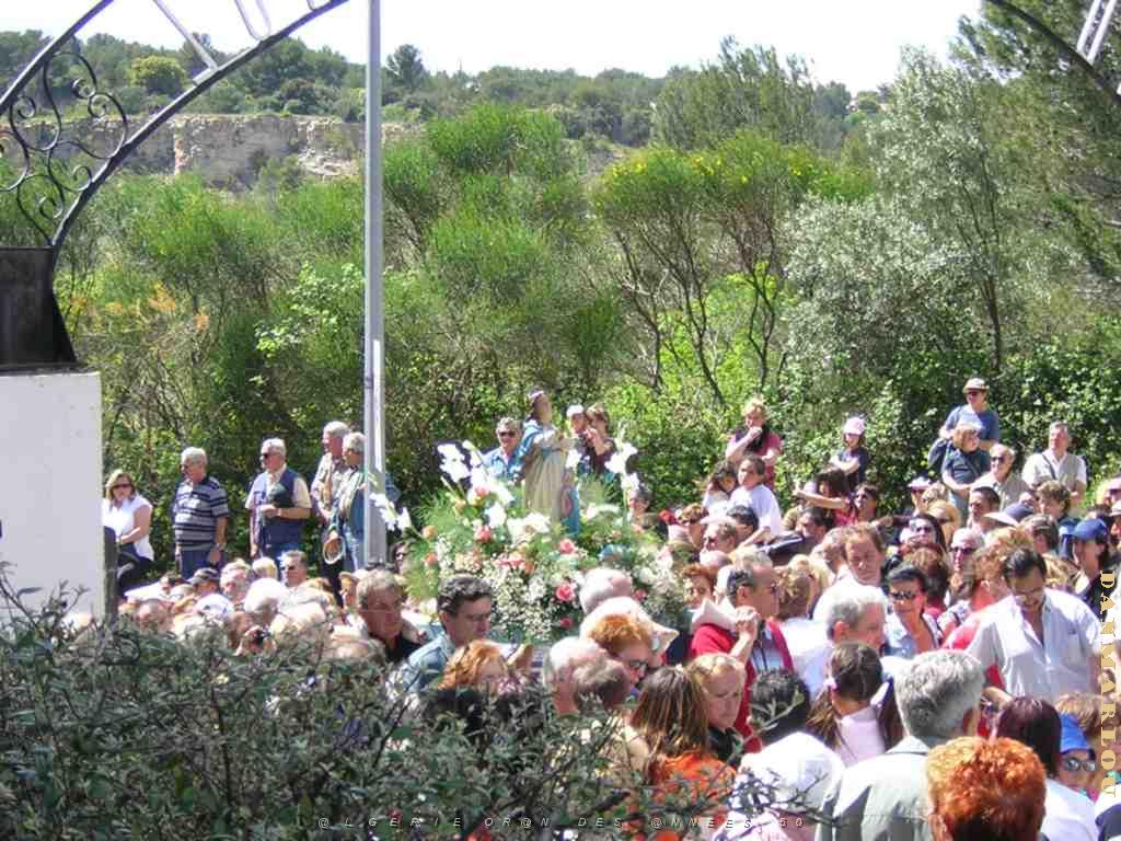 NIMES JEUDI 05 MAI 2005 ELISABETH ASENCIO 031.JPG